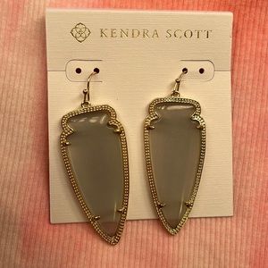 Kendra Scott skylar
